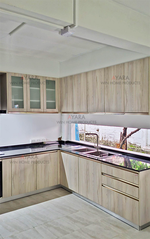 ชุดครัว Built-in โครงซีเมนต์บอร์ด หน้าบาน Laminate สี Kitami Ruster ลายไม้ 3
