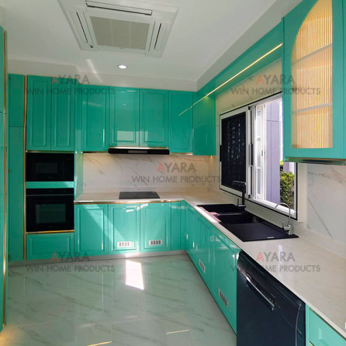 ชุดครัว Built-in โครงซีเมนต์บอร์ด หน้าบาน Hi Gloss สีเขียวอ่อนเงา - ม.Centro