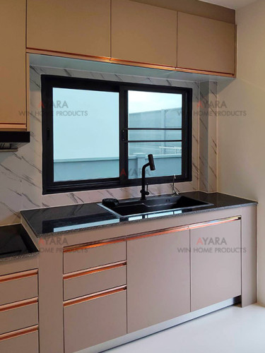 ชุดครัว Built-in โครงซีเมนต์บอร์ด หน้าบาน Melamine สีครีม - ม.Centro