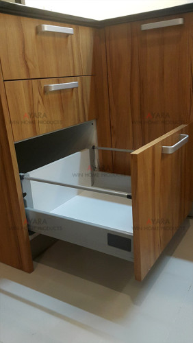 ชุดครัว Built-in ตู้ล่าง โครงซีเมนต์บอร์ด หน้าบาน Laminate สี Classic Walnut - ม.ภัสสร เพรสทีจ ลุกซ์ 4