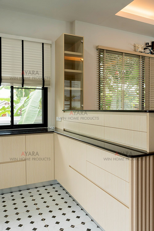 ชุดครัว Built-in โครงซีเมนต์บอร์ด หน้าบาน Melamine สี Ash ลายไม้ 2