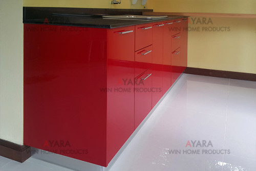 ชุดครัว Built-in ตู้ล่าง โครงซีเมนต์บอร์ด หน้าบาน Acrylic สีแดงเรียบ 3