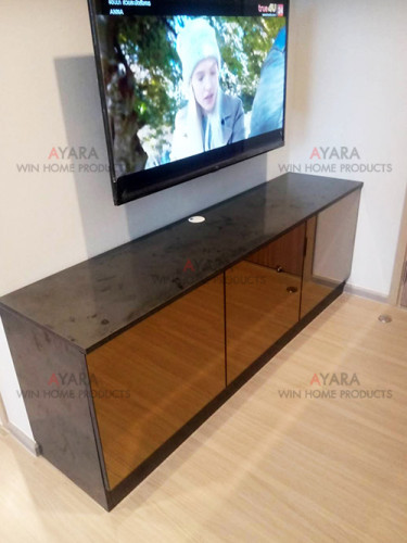 ตู้ TV Built-in โครงปาติเกิล หน้าบาน กรุกระจกเงาทอง