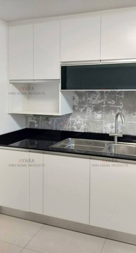 ชุดครัว Built-in ตู้ล่างเฉพาะตู้ Sink โครงซีเมนต์บอร์ด หน้าบาน Laminate สีขาวด้าน
