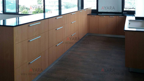 ชุดครัว Built-in ตู้ล่าง โครงซีเมนต์บอร์ด หน้าบาน Melamine สีบีช ลายไม้ 1