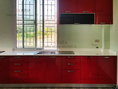 ชุดครัว Built-in ตู้ล่าง โครงซีเมนต์บอร์ด หน้าบาน Laminate สีแดงเงา