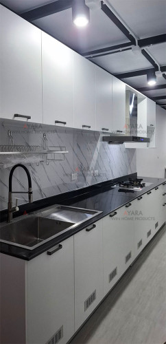 ชุดครัว Built-in โครงซีเมนต์บอร์ด หน้าบาน Melamine สีขาวด้าน - ม.The Plant