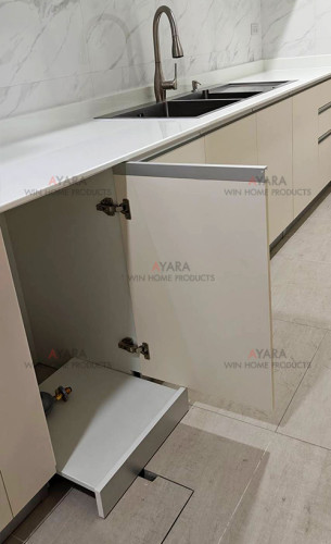 ชุดครัว Built-in โครงซีเมนต์บอร์ด หน้าบาน Melamine สีครีม ผิวส้ม - ม.Grande Pleno 3