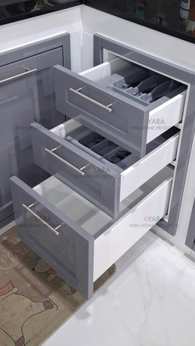 ชุดครัว Built-in โครงซีเมนต์บอร์ด หน้าบาน Hi Gloss สีเทาเงา 1