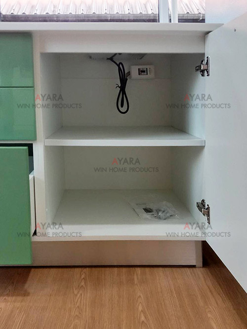 ชุดครัว Built-in โครงซีเมนต์บอร์ด หน้าบาน Hi Gloss สีเขียวเงา 4