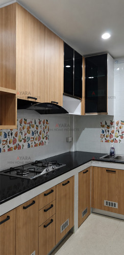 ชุดครัว Built-in โครงซีเมนต์บอร์ด หน้าบาน Laminate สีลายไม้