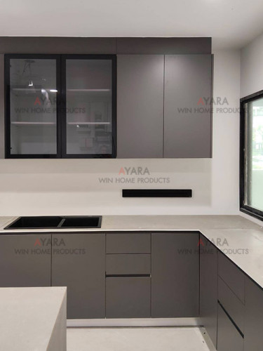 ชุดครัว Built-in ตู้ล่าง โครงซีเมนต์บอร์ด หน้าบาน HMR พ่นสีเทาด้าน