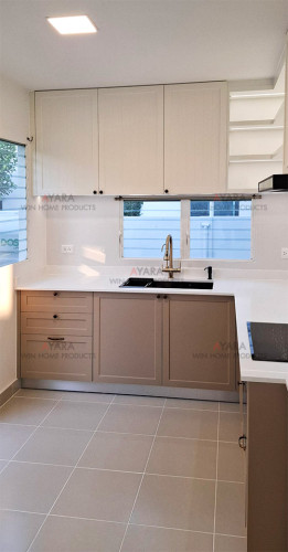 ชุดครัว Built-in โครงซีเมนต์บอร์ด หน้าบาน PVC สีน้ำตาลอ่อน + ครีม - ม.พฤกษลดา