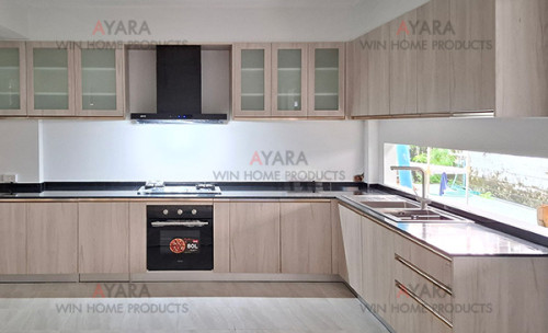 ชุดครัว Built-in โครงซีเมนต์บอร์ด หน้าบาน Laminate สี Kitami Ruster ลายไม้ 1