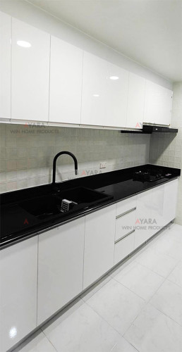 ชุดครัว Built-in โครงซีเมนต์บอร์ด หน้าบาน Hi Gloss สีขาว