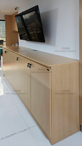 ตู้เก็บของ Built-in โครง HMR กันชื้น เคลือบ Melamine สี Brown Oak ลายไม้ 1