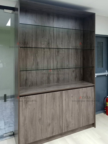 ตู้โชว์ Built-in โครงปาติเกิล กันชื้น เคลือบ Melamine สี Woodland Oak 1