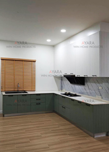 ชุดครัว Built-in โครงซีเมนต์บอร์ด หน้าบาน PVC สีเขียวด้าน + ขาวด้าน