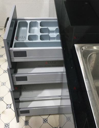 ชุดครัว Built-in ตู้ล่าง โครงซีเมนต์บอร์ด หน้าบาน Hi Gloss สีเทา 3
