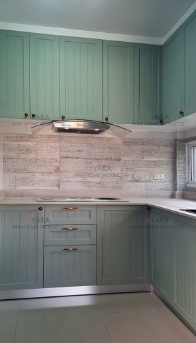ชุดครัว Built-in โครงซีเมนต์บอร์ด หน้าบาน PVC สีเขียวด้าน ยกขอบ