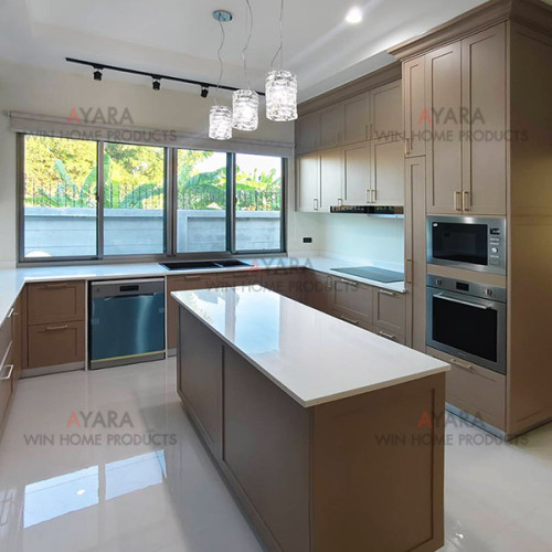 ชุดครัว Built-in ตู้ล่าง โครงซีเมนต์บอร์ด หน้าบาน Plaswood พ่นสีน้ำตาลอ่อนด้าน ยกขอบ 3