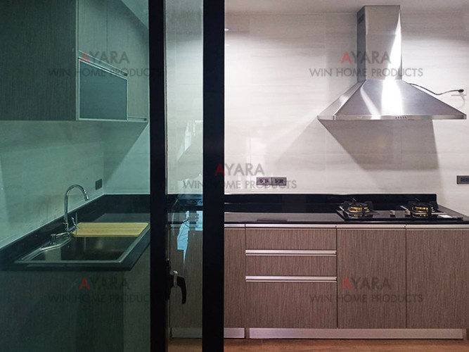 ชุดครัว Built-in ตู้ล่าง โครงซีเมนต์บอร์ด หน้าบาน Laminate สี Sarume Strand - ม.บ้านกลางเมือง