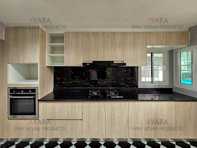 ชุดครัว Built-in โครงซีเมนต์บอร์ด หน้าบาน Laminate สีลายไม้ 5