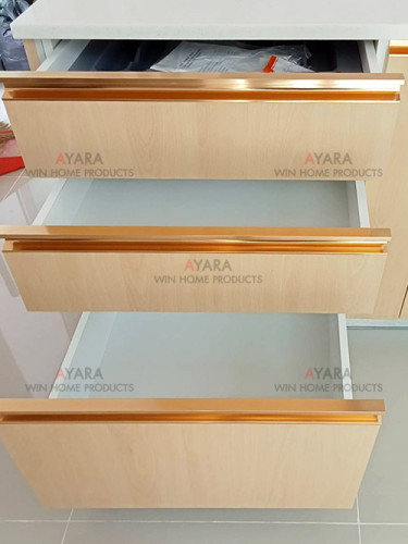 ชุดครัว Built-in โครงซีเมนต์บอร์ด หน้าบาน Laminate สี Mangfall Beech ลายไม้ 2