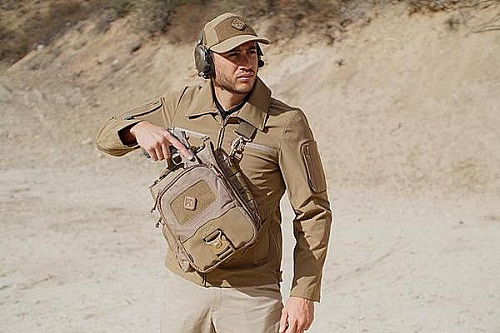 กระเป๋า HAZARD 4 katoTM tablet + netbook mini-messenger ( Coyote )