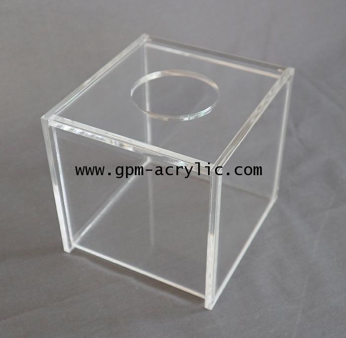กล่องใส่ทิชชูอะคริลิคใส ขนาด  12.5x13.5x12.5 ซม.