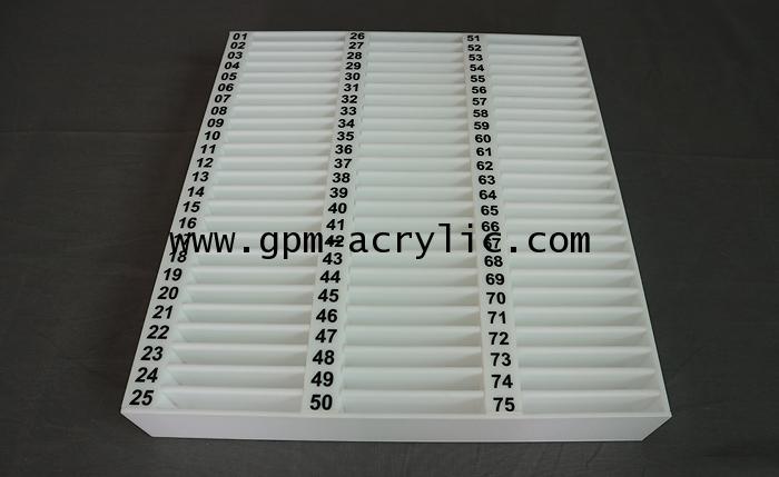 กล่องใส่บัตรผู้มาติดต่อสีขาว 75 ช่องเล็ก