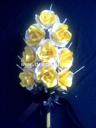 ดอกไม้จันช่อประธานขาวไส้เหลือง J01