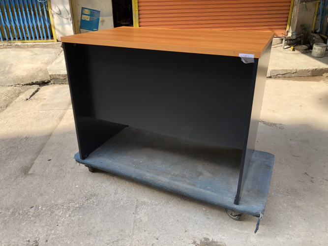 โต๊ะทำงานเมลามีน 1 ม. ใหม่ ก100.5:ล60.3:ส76 ซม. 1