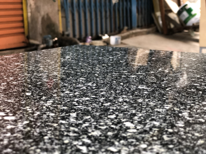 โต๊ะขาเดี่ยวหน้าหินแกรนิตขัดเงา La Grâce   w60:d60:h75 ซม. 2