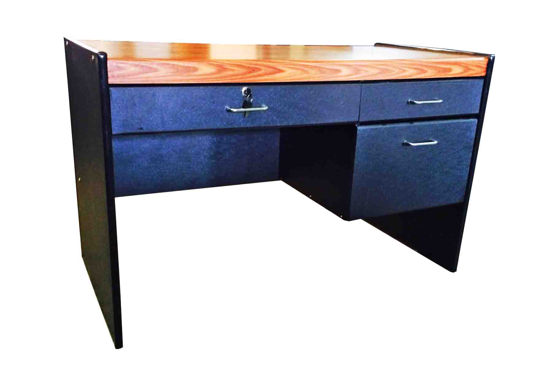 โต๊ะทำงาน PVC สีสักดำ 120 ซม.