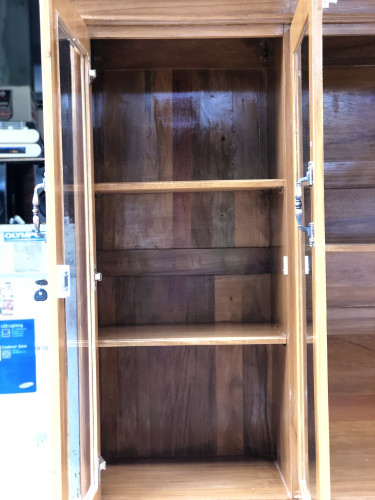 ตู้โชว์ไม้สักทองทั้งใบ (รวมทั้งหลังตู้) W194*d48*h197 ซม. 1