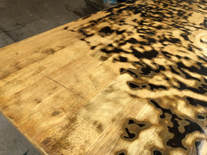 โต๊ะอาหาร ลายพราง ไม้ยางอย่างหนา  ก142.5:ล88:ส71 ซม. 4