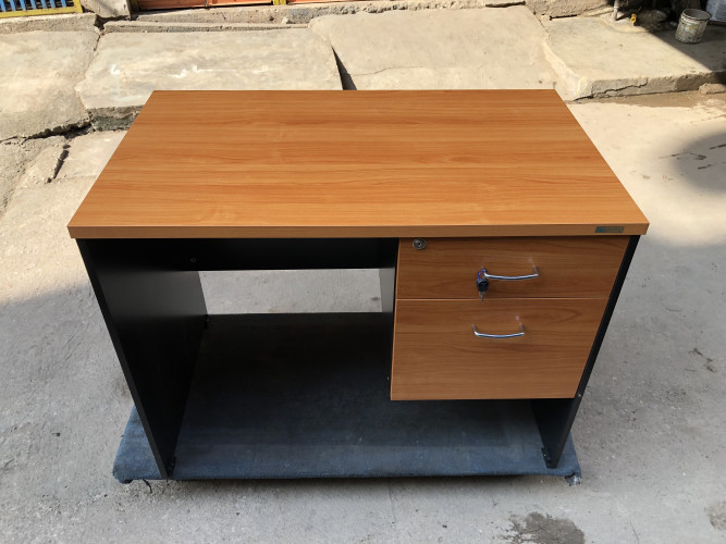 โต๊ะทำงานเมลามีน 1 ม. ใหม่ ก100.5:ล60.3:ส76 ซม. 2