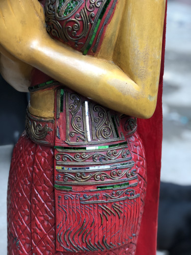 ตุ๊กตานางไหว้ ก26:ล25:ส165 ซม. 2