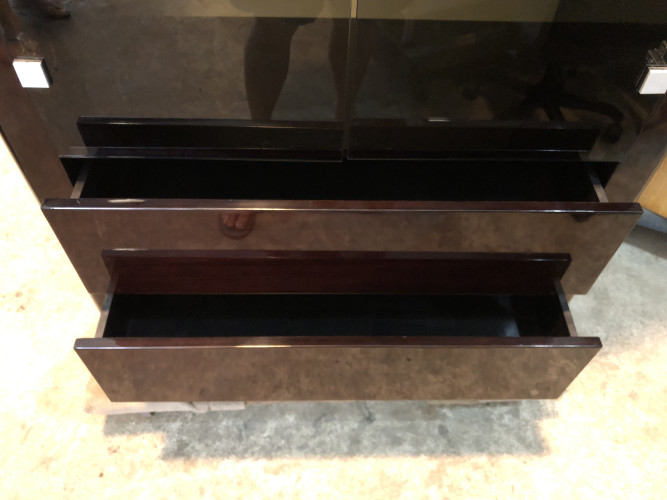 ตู้โชว์ 2 บาน 2 ลิ้น แบรนด์ Hogan  ก94:ล39:ส180 ซม. 1