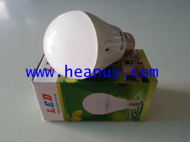 หลอดไฟ LED 12V 5W