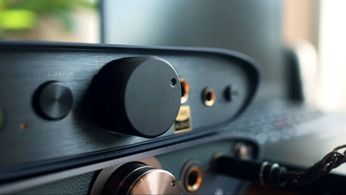 iFi Audio ZEN Air DAC 2 – แอมป์หูฟังตั้งโต๊ะพร้อม USB DAC อัปเกรดชิปเซ็ตทรงพลัง เปลี่ยนคอมพิวเตอร์ธร