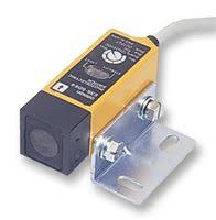OMRON E3S-R1B4 ราคา 3500 บาท