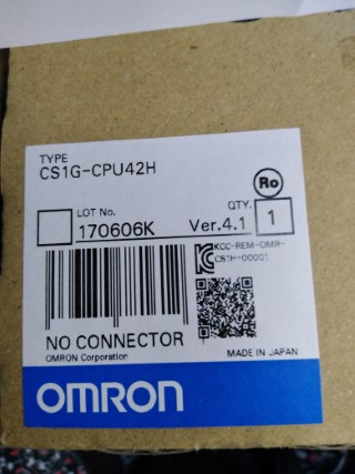 OMRON CS1G-CPU42H ราคา 8500 บาท