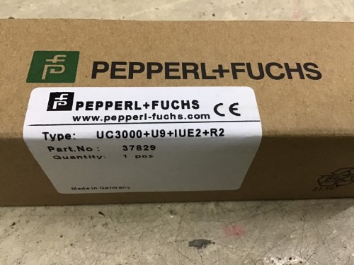 Sensore Ad Ultrasuoni 1PZ UC3000+U9+IUE2-R2 – Nuovo, Per Automazione Industriale