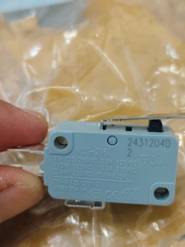 LIMIT SWITCH TONELUCK MODEL: MQS-216 ราคา 380 บาท