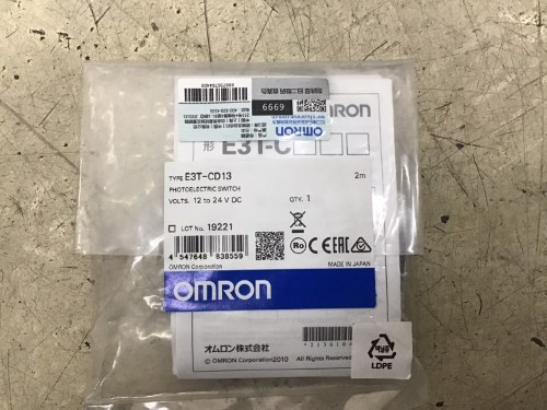 OMRON E3T-CD13 2M ราคา 3,810 บาท