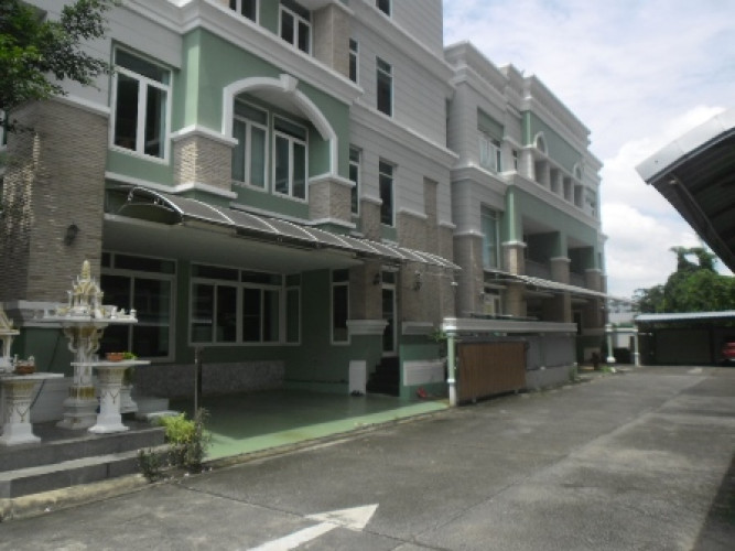 คอนโดมิเนียม Executive Bangna ชั้น4 ศรีนครินทร์ 56  พร้อมอยู่ (C1112) 3