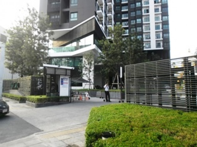 คอนโดมิเนียม เดอะพาร์คแลนด์ วิวสระว่ายน้ำ ชั้น6 เนื้อที่ 36.70 ตร.ม. พร้อมอยู่ (C1093) 1