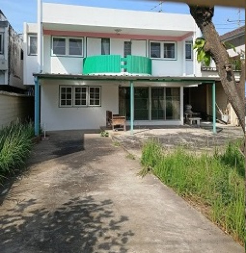 บ้านเดี่ยว 2 ชั้น  ม.เมืองทอง2/1  พัฒนาการ 74  แขวงประเวศ เขตประเวศ  กรุงเทพฯ  พร้อมอยู่  (H1807)